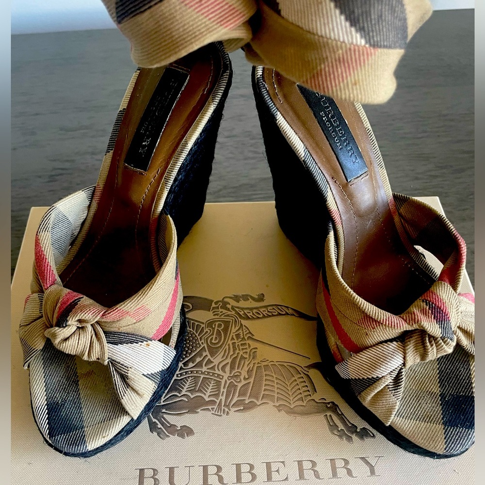 BURBERRY wedge espadrilles